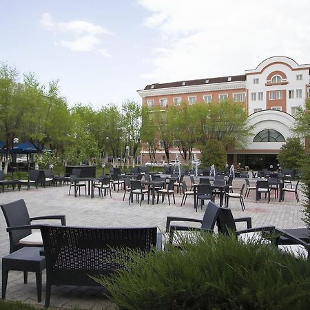 Atyrau Hotel Экстерьер фото