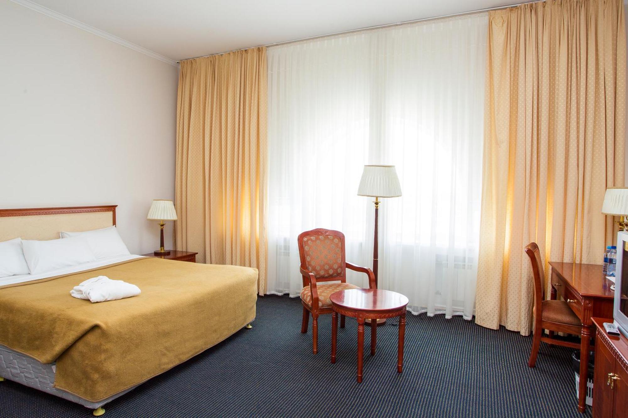 Atyrau Hotel Номер фото